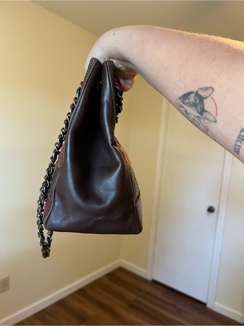 CHANEL Brown & Black Patchwork Leather Shoulder Bag - Picture 5 of 14
